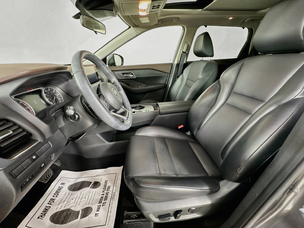 Used 2021 Nissan Rogue SV w/ Premium Package FWD image 24