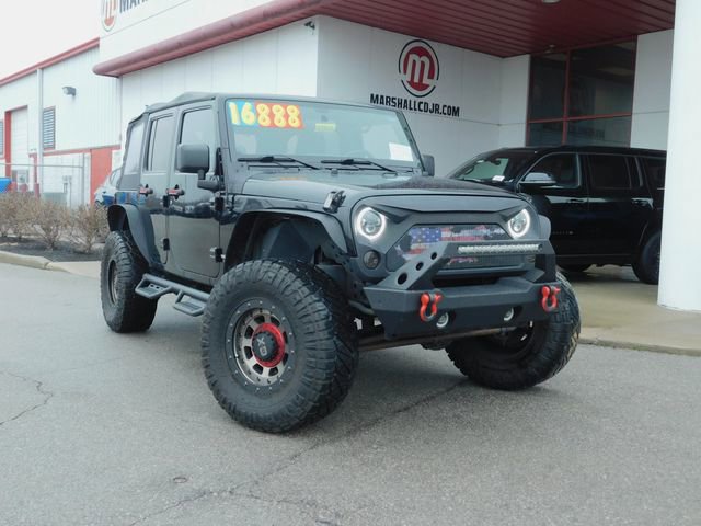 Used 2012 Jeep Wrangler Unlimited Sahara w/ Connectivity Group image 2