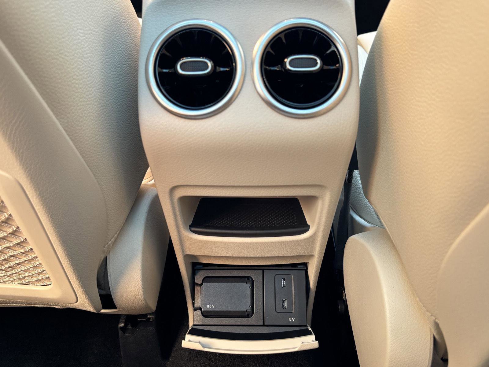 Used 2021 Mercedes-Benz GLA 250 4MATIC image 25