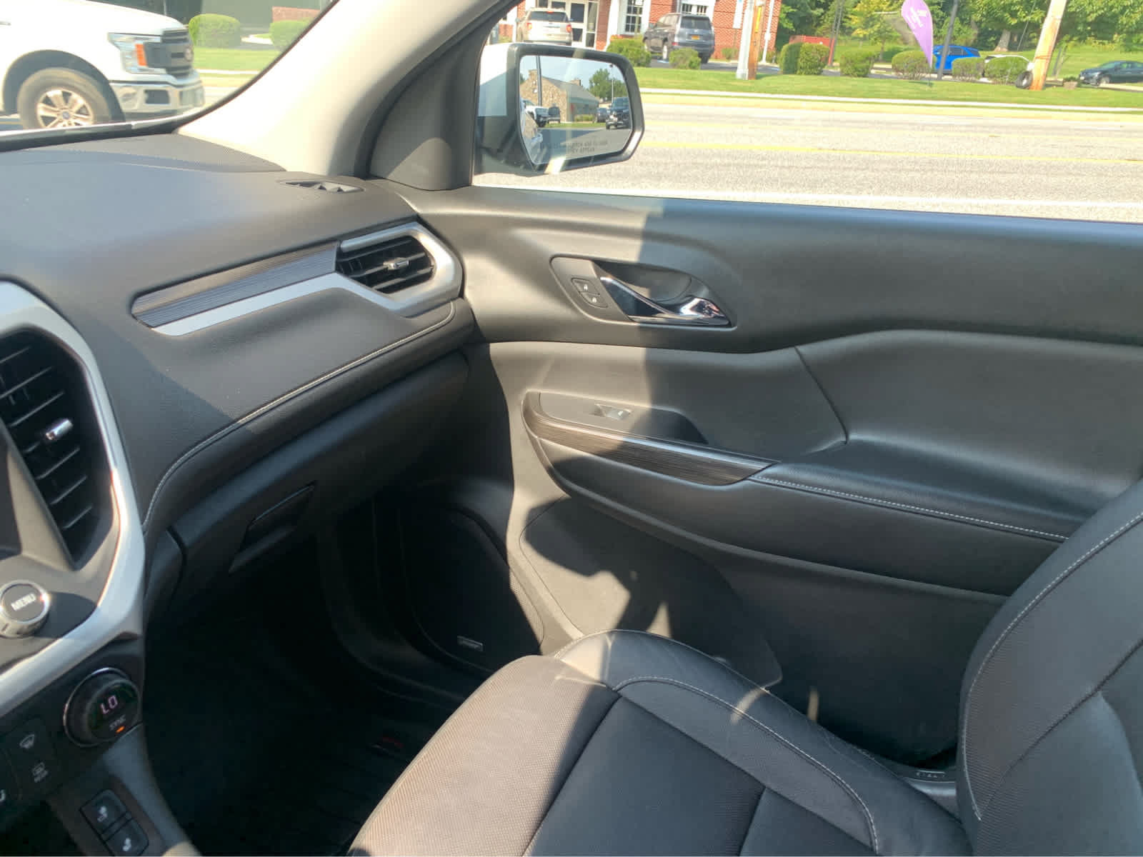Used 2017 GMC Acadia SLT FWD image 21
