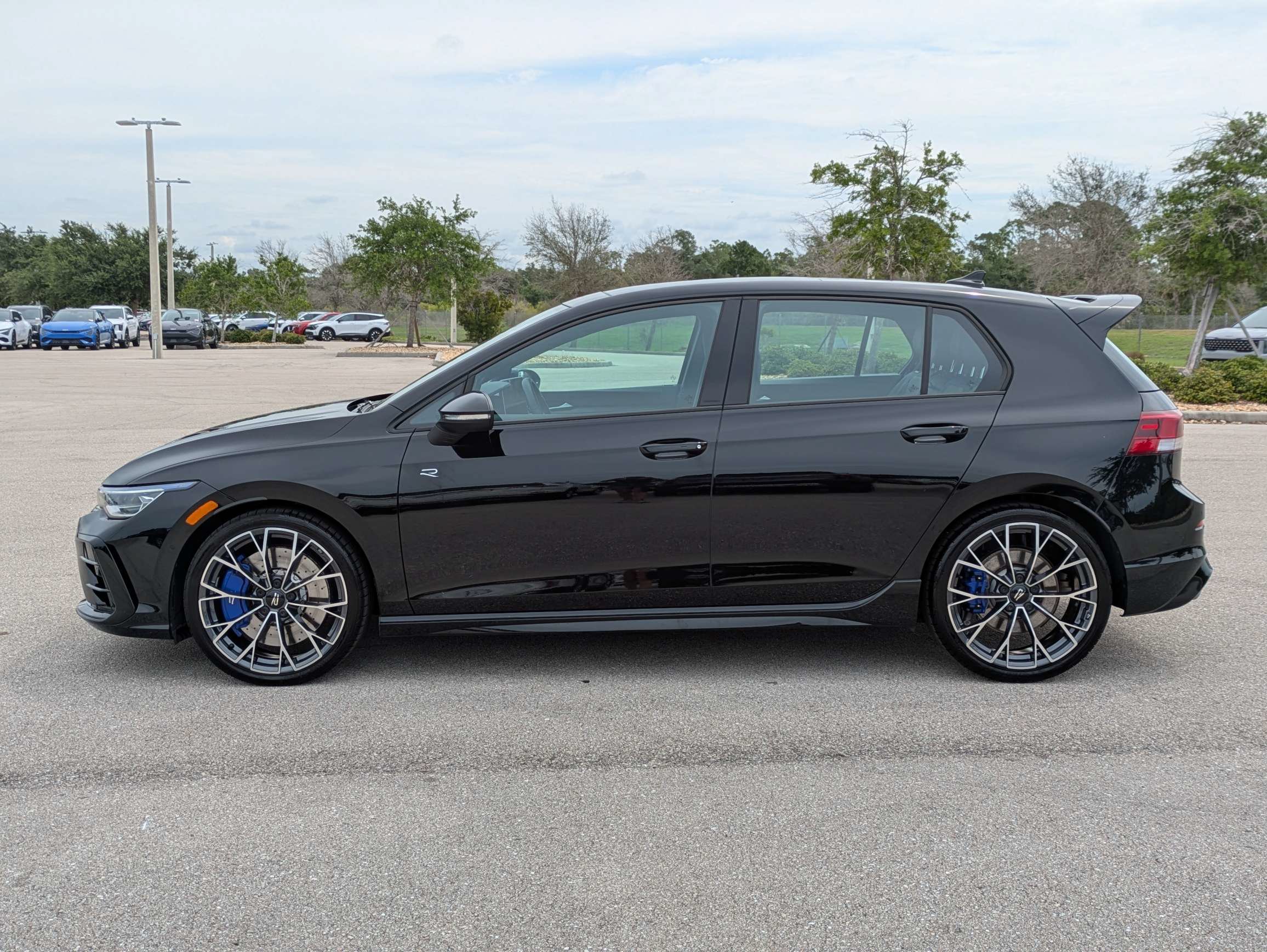 Used 2026 Volkswagen Golf AWD/4WD image 8