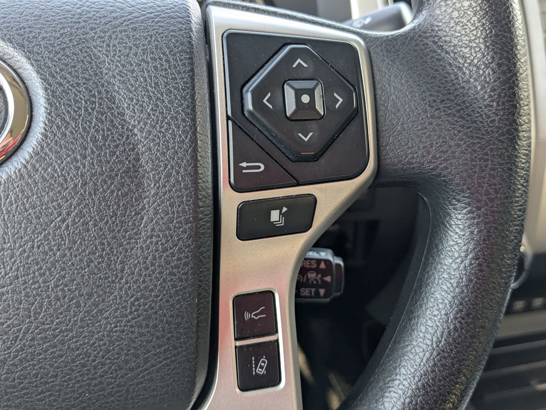 Used 2020 Toyota Tundra SR5 w/ TRD Off-Road Plus Package image 20