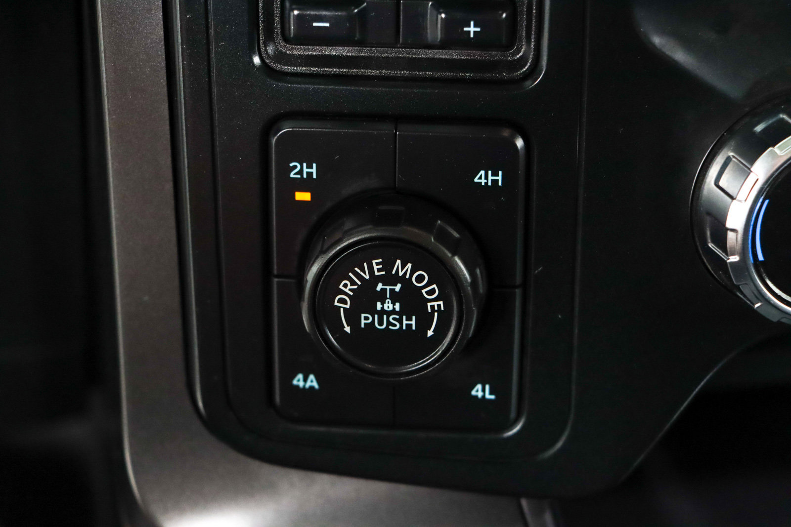 Used 2024 Ford F150 Lariat w/ Equipment Group 502A High AWD/4WD image 25