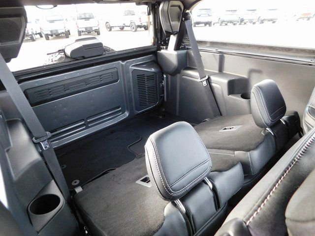 Used 2025 Ford Bronco Badlands image 22