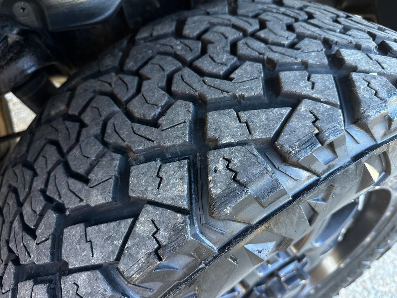 Used 2017 Toyota Tundra SR5 w/ SR5 Upgrade Package image 26