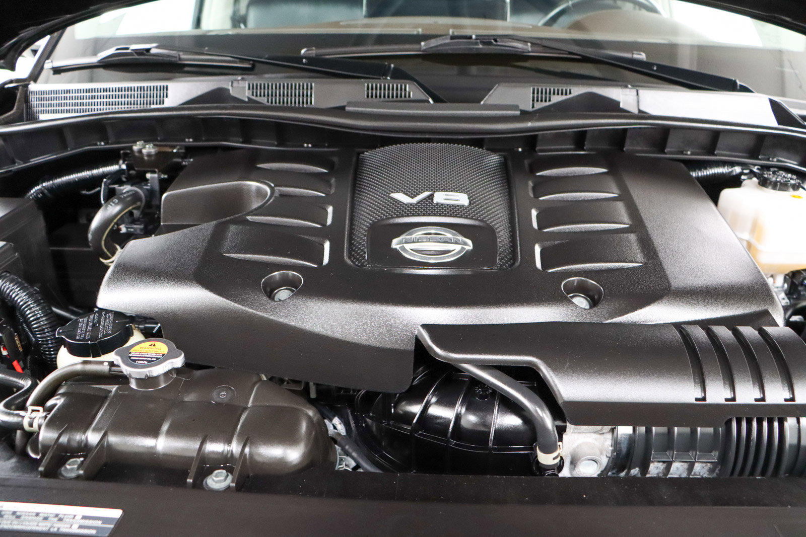 Used 2023 Nissan Armada Platinum w/ Cargo Package image 36