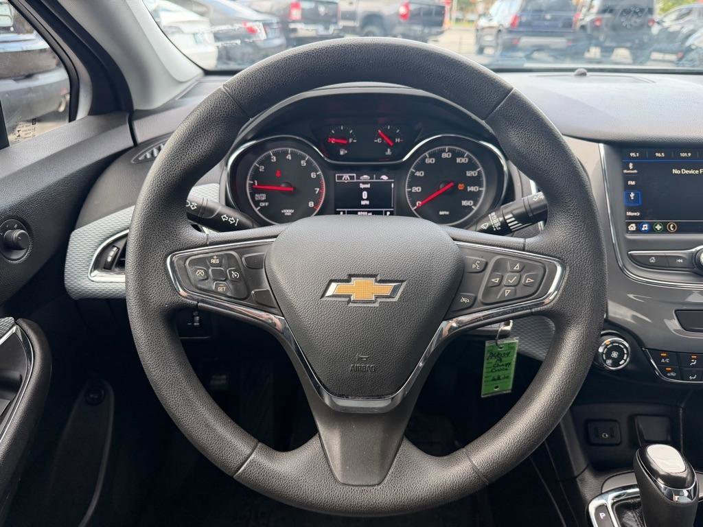 Used 2019 Chevrolet Cruze LS w/ LS Convenience Package FWD image 16