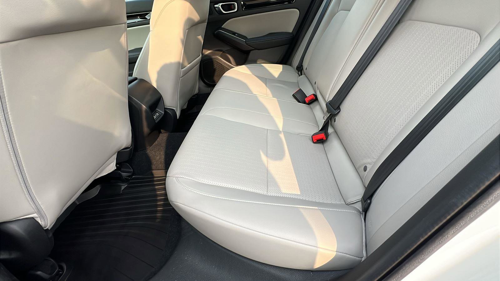 Used 2022 Honda Civic Touring image 18