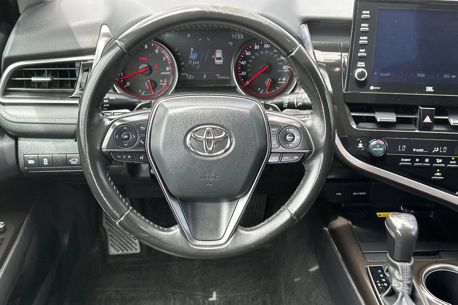 Used 2024 Toyota Camry XSE FWD image 14
