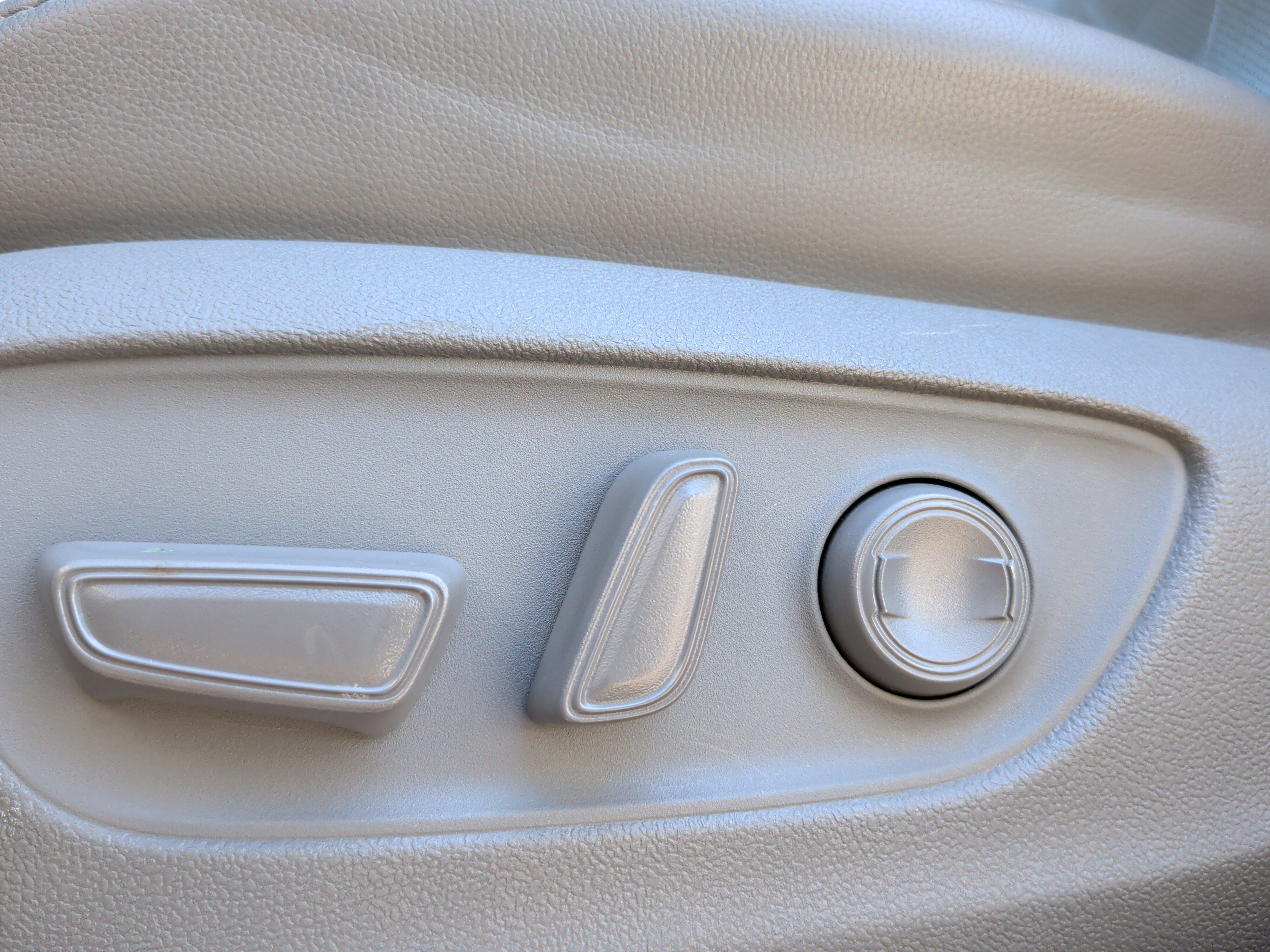 Used 2021 Toyota Highlander Platinum image 26