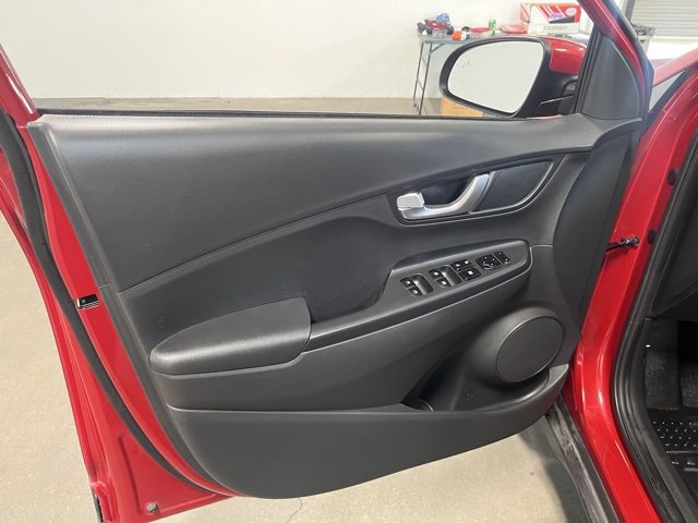 Used 2022 Hyundai Kona SEL w/ Convenience Package image 24
