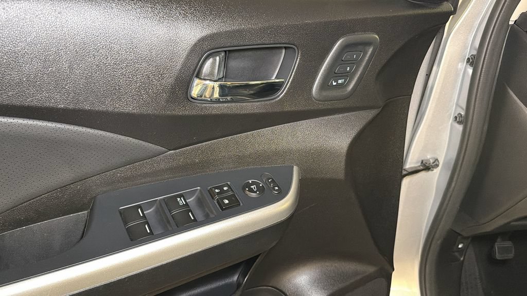 Used 2016 Honda CR-V Touring image 20