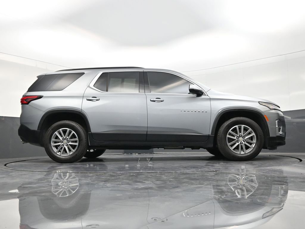 Used 2023 Chevrolet Traverse LT FWD image 26