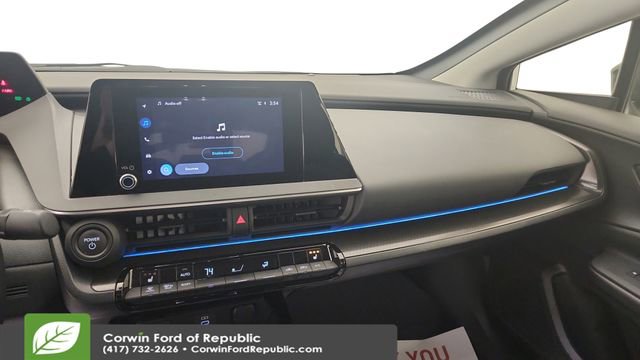 Used 2025 Toyota Prius AWD image 18