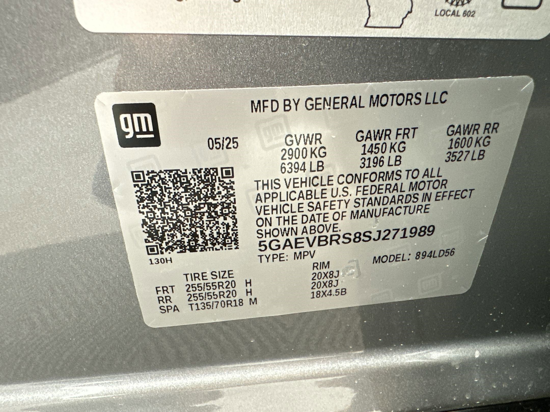 Used 2025 Buick Enclave Sport Touring AWD/4WD image 19