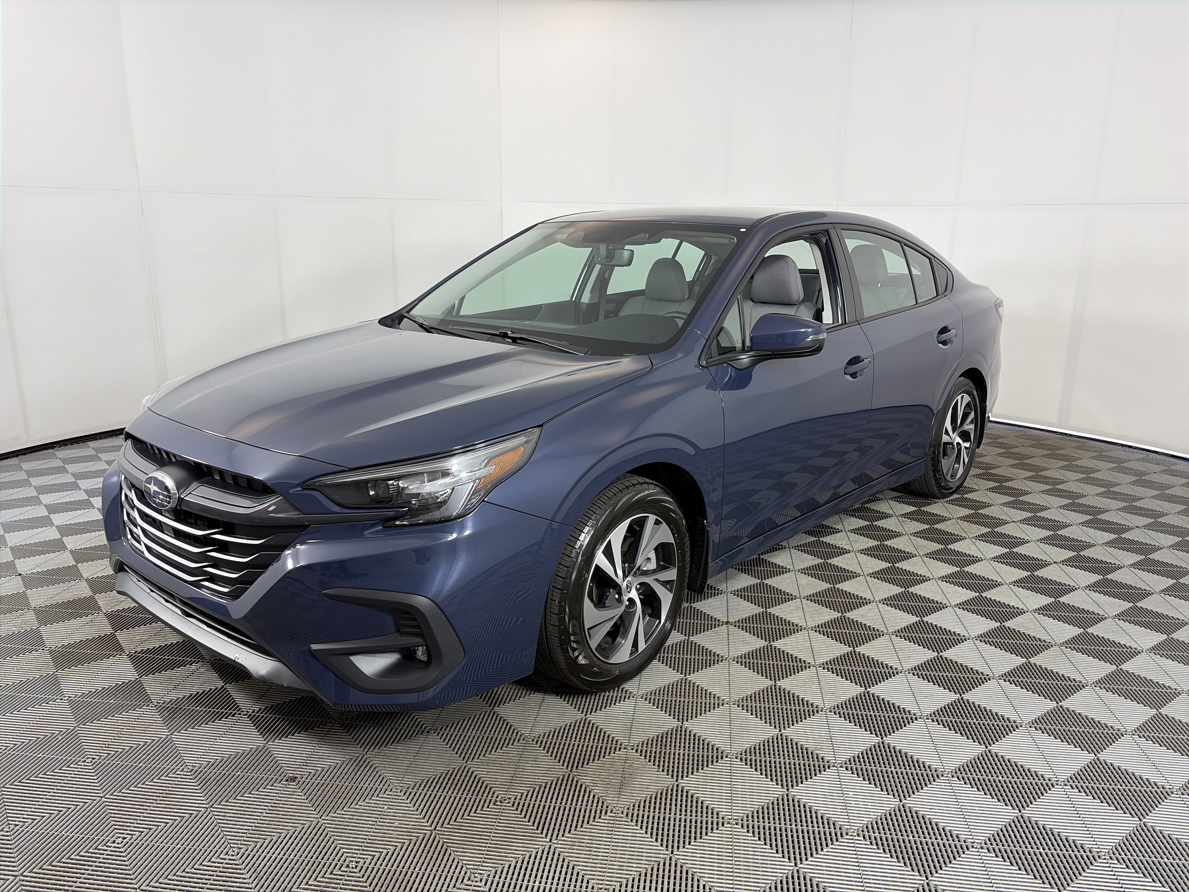 New 2025 Subaru Legacy Premium AWD/4WD image 2