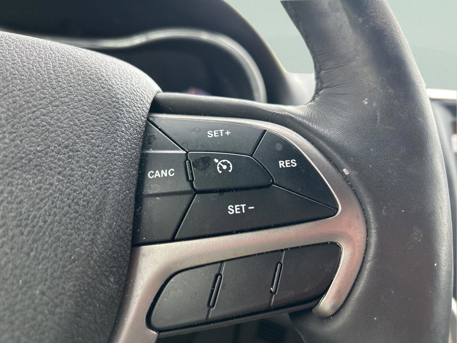 Certified 2018 Jeep Grand Cherokee Limited image 17