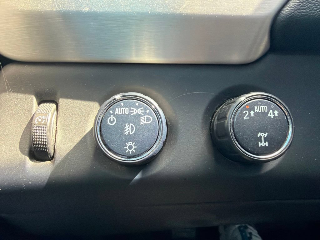 Used 2020 GMC Yukon XL SLT AWD/4WD image 19