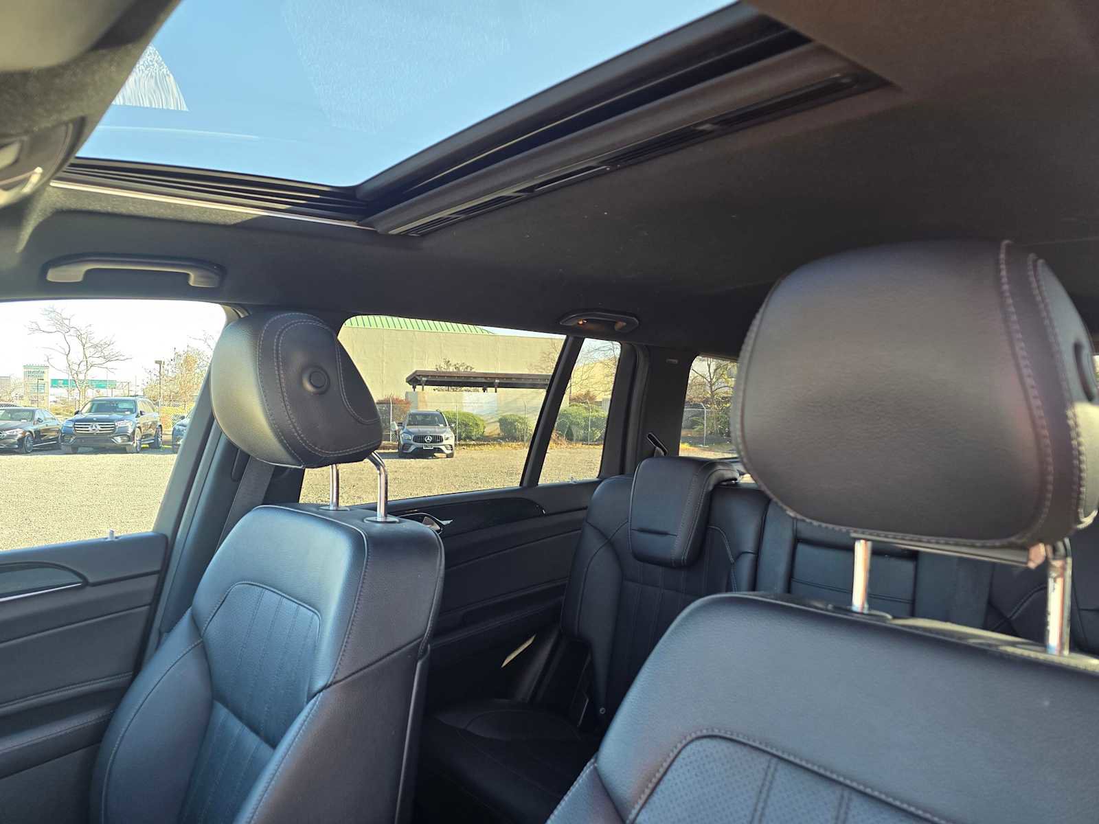 Used 2019 Mercedes-Benz GLS 450 4MATIC image 23