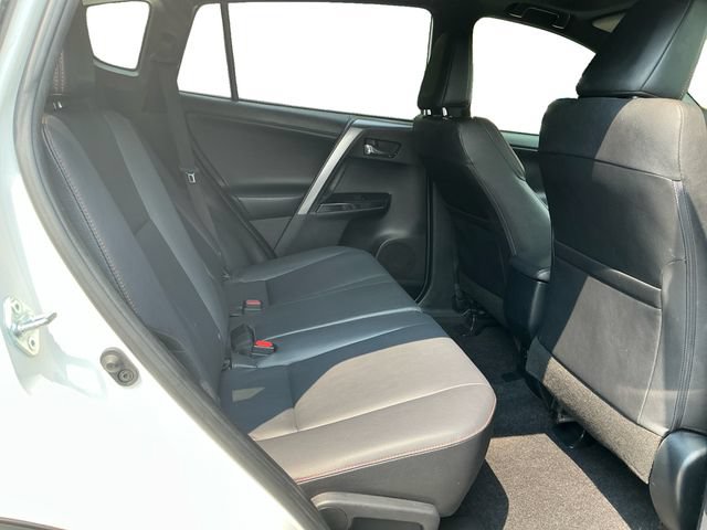 Used 2018 Toyota RAV4 SE AWD/4WD image 18