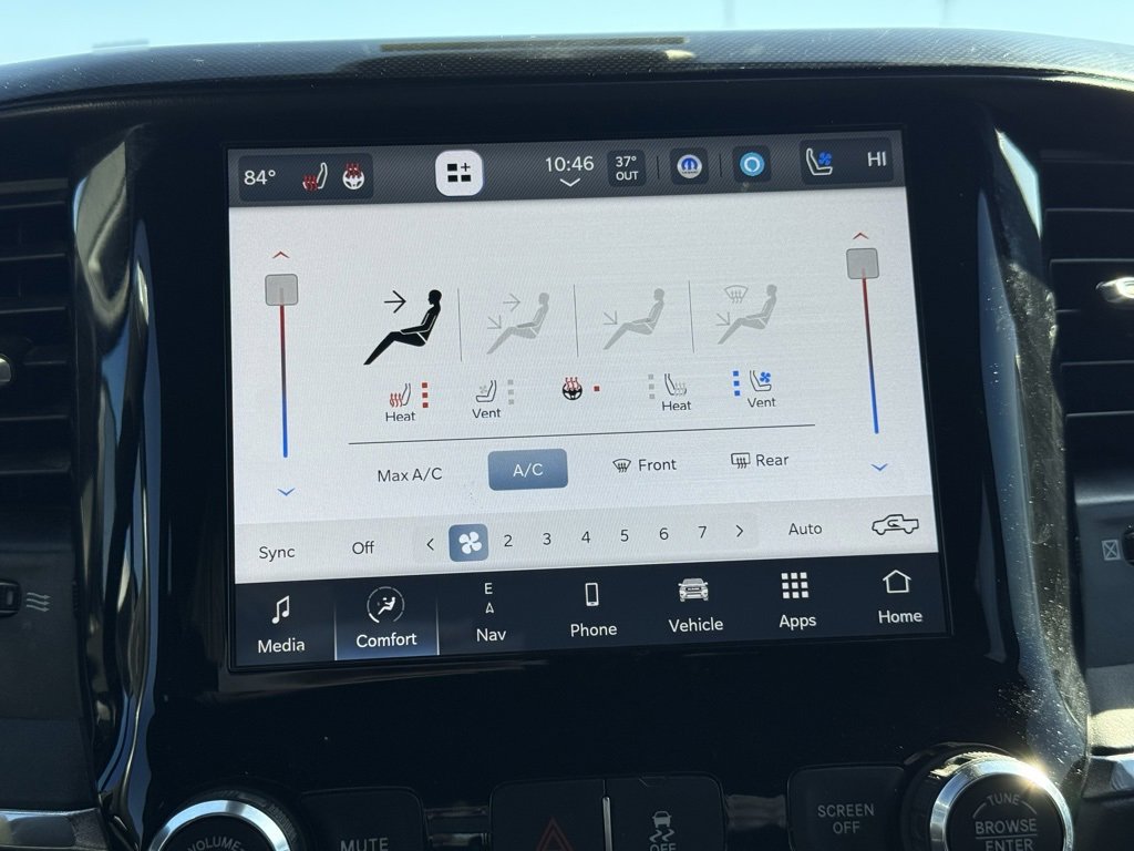 Used 2022 RAM 2500 Laramie w/ Night Edition image 14