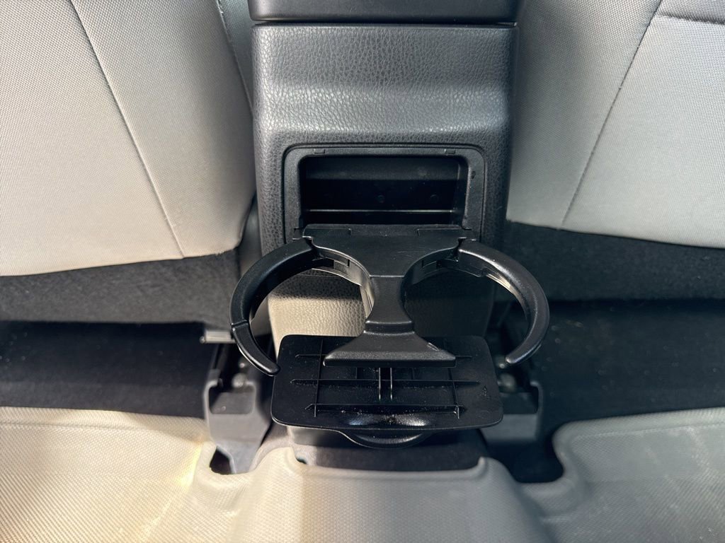 Used 2014 Toyota Corolla LE FWD image 27