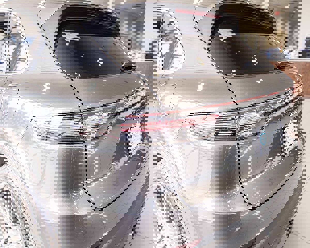 Used 2021 Porsche Cayenne E-Hybrid image 15