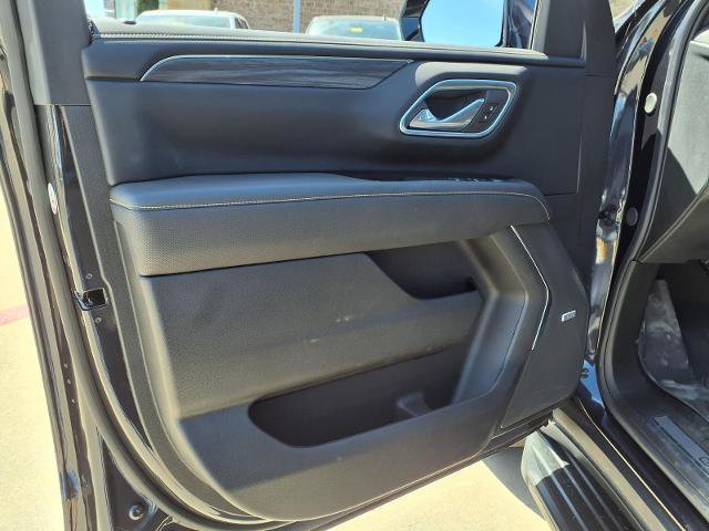 Used 2024 GMC Yukon SLT w/ SLT Premium Package image 21