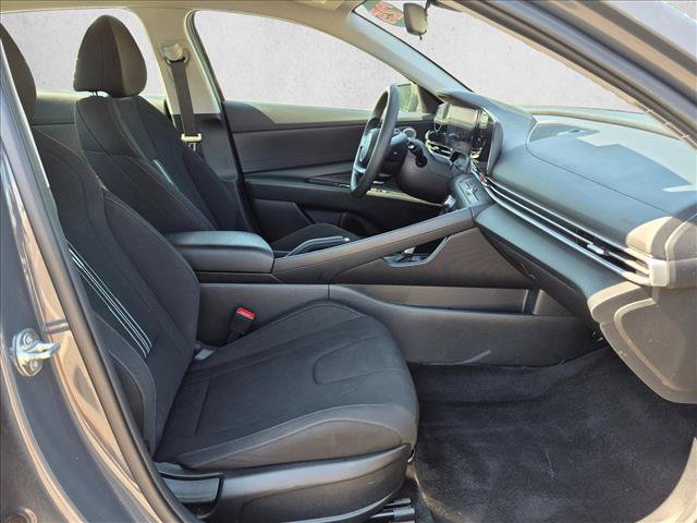 Used 2024 Hyundai Elantra SEL FWD image 20