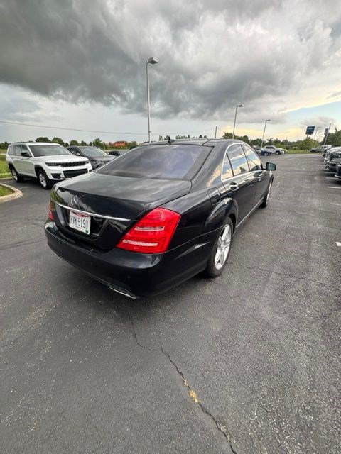 Used 2010 Mercedes-Benz S 550 4MATIC image 5
