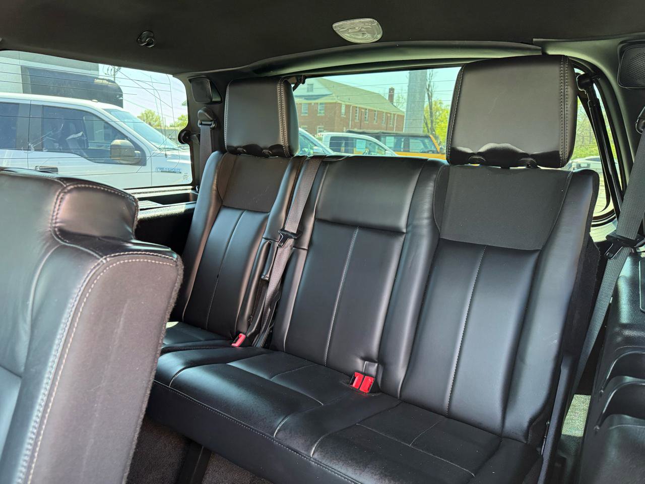 Used 2016 Ford Expedition Platinum image 16