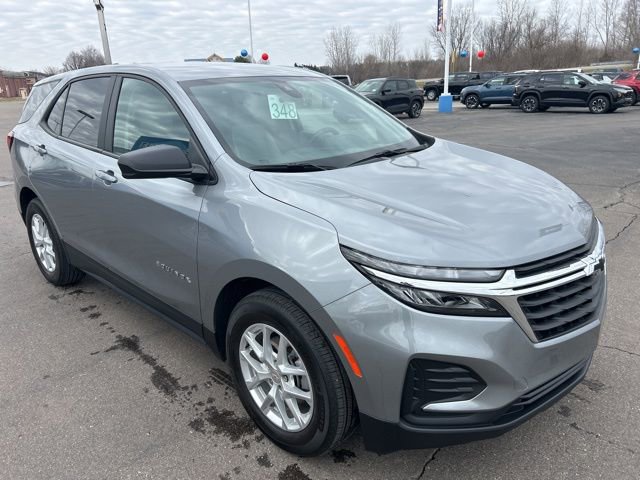 Used 2024 Chevrolet Equinox LS w/ LS Convenience Package image 3