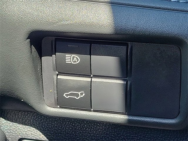 Used 2022 Toyota Highlander XLE image 18