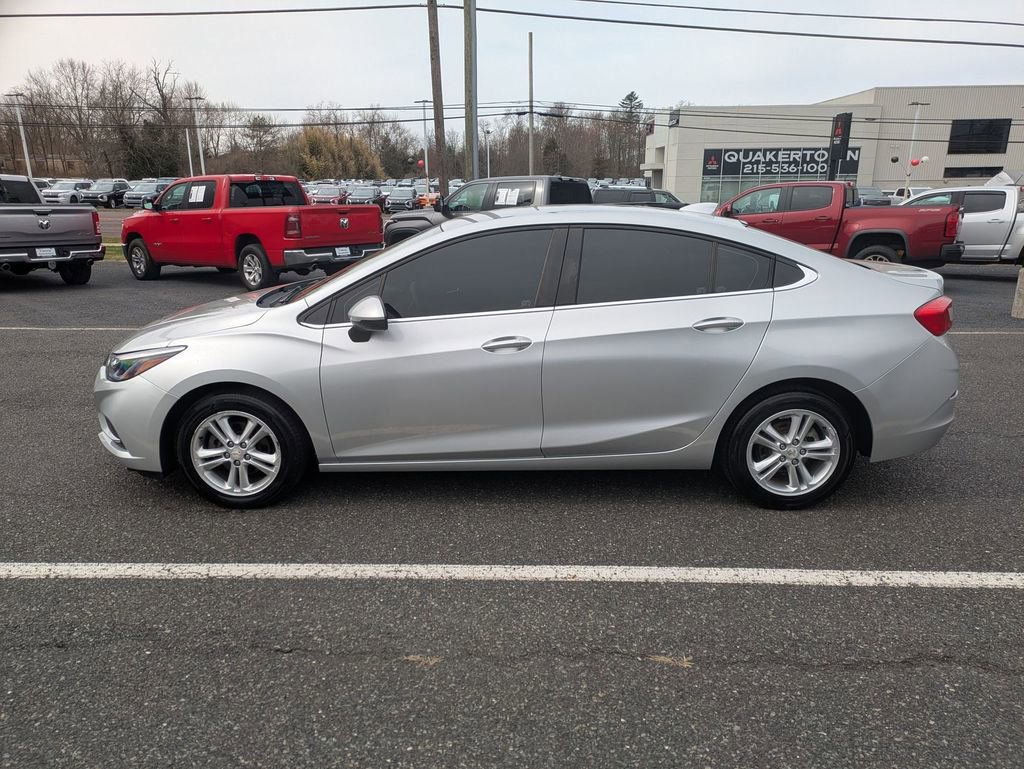Used 2017 Chevrolet Cruze LT w/ Convenience Package image 8
