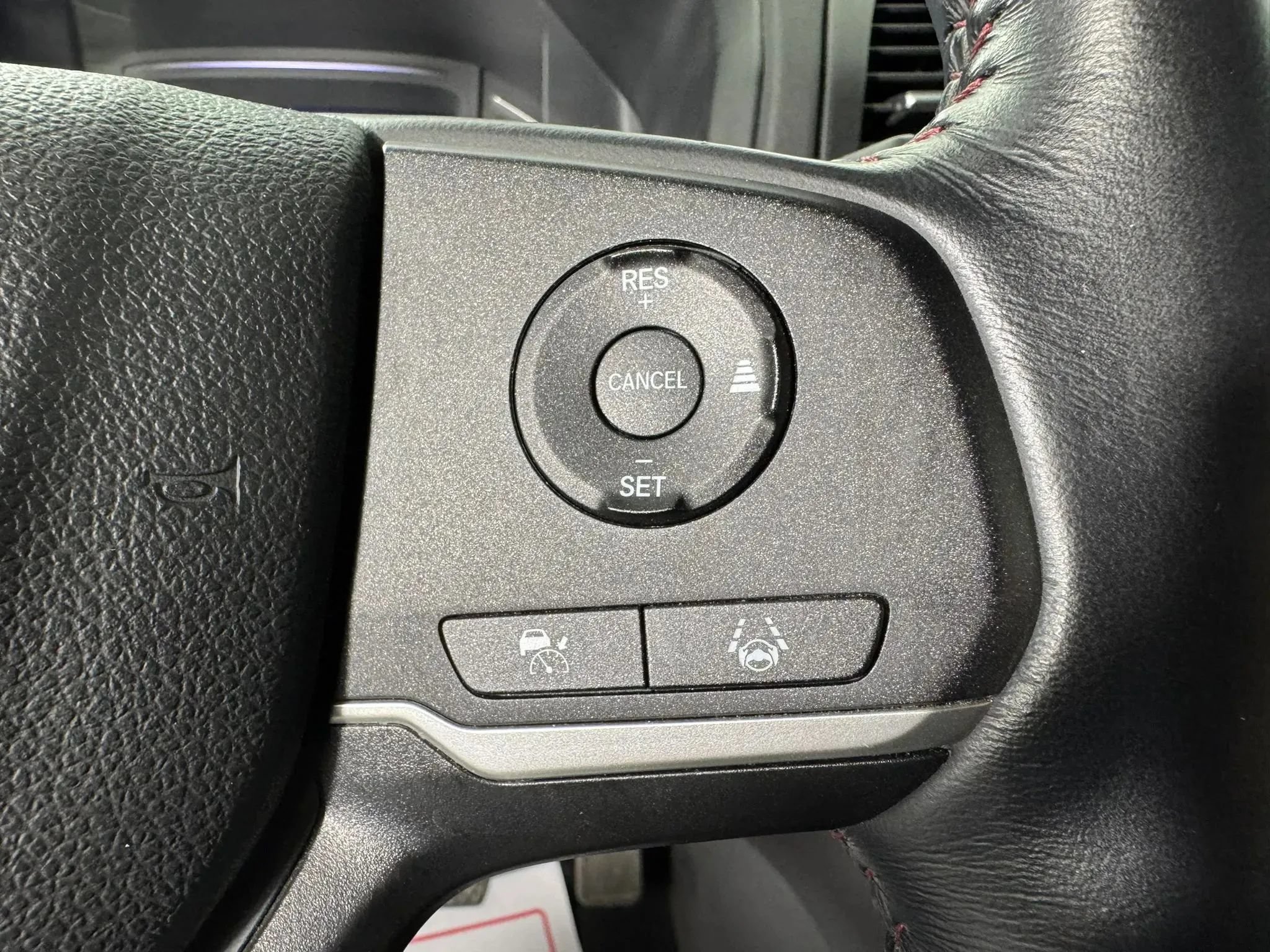 Used 2023 Honda Odyssey Sport image 16