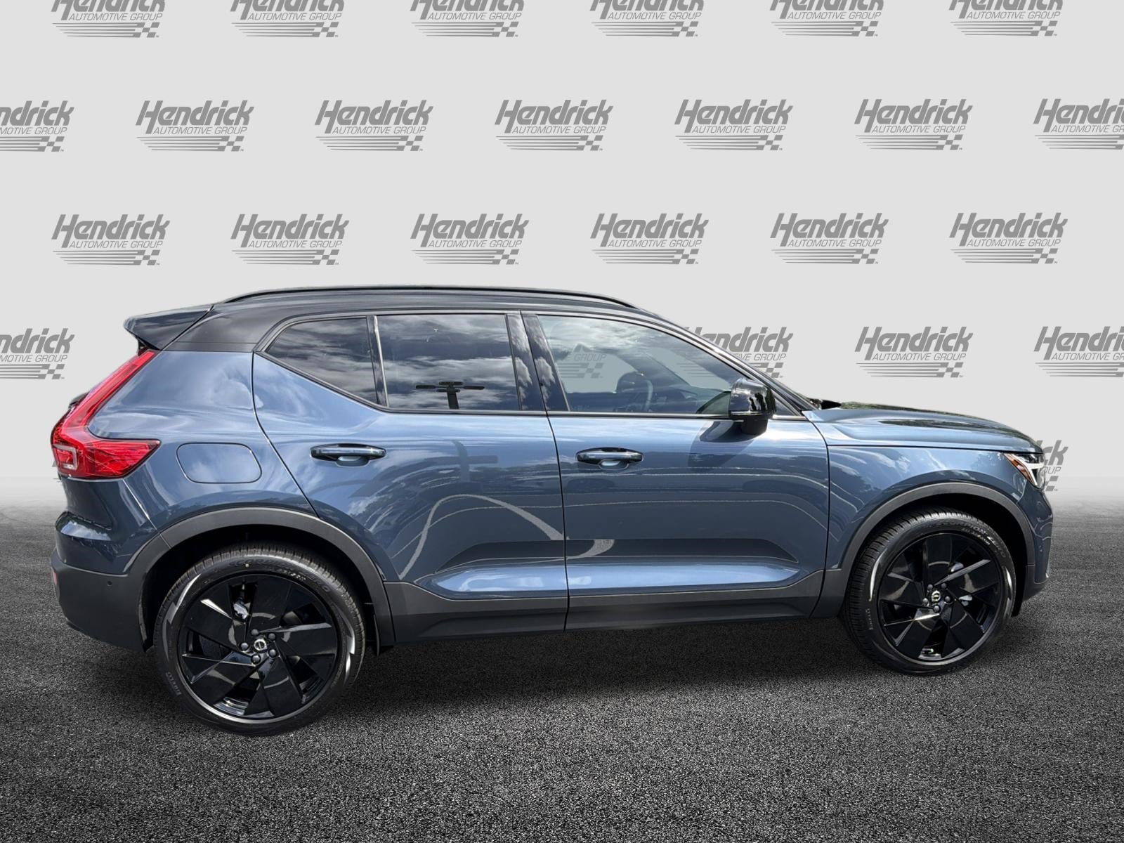 New 2026 Volvo XC40 B5 Ultra w/ Protection Package Premier AWD/4WD image 10