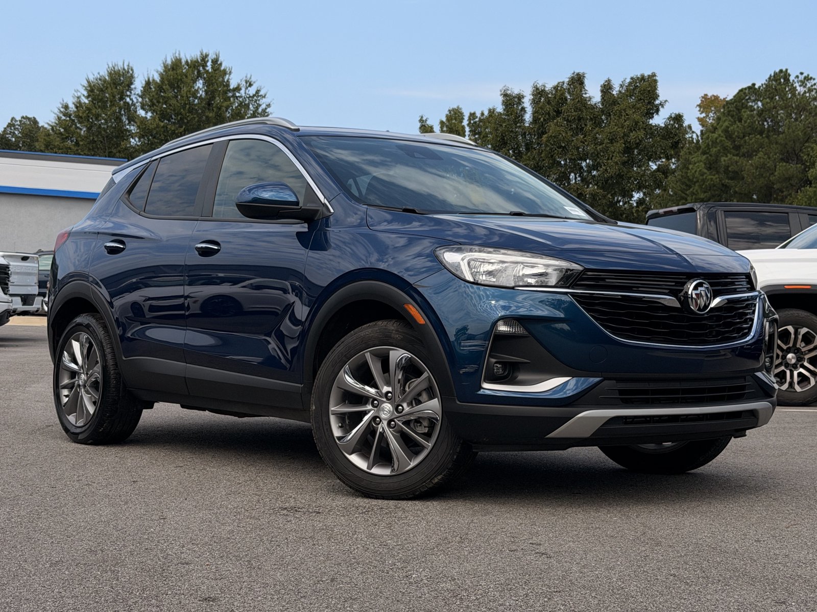 Used 2020 Buick Encore GX Select w/ Experience Buick Package AWD/4WD image 2