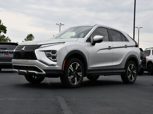 Used 2024 Mitsubishi Eclipse Cross AWD image 3