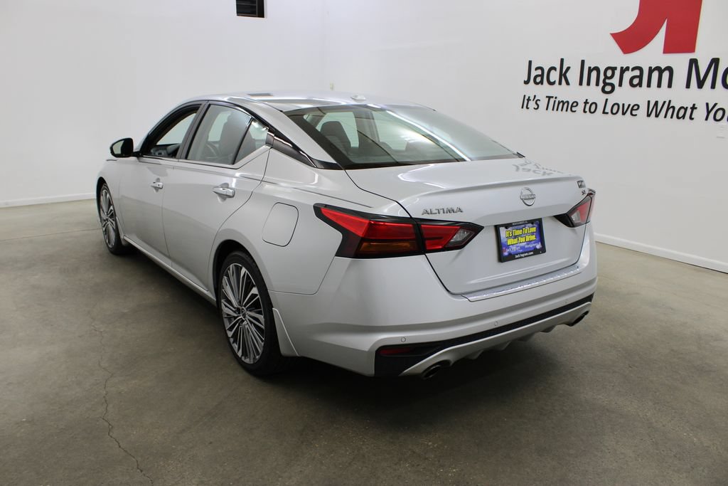 Used 2023 Nissan Altima 2.5 SL FWD image 3