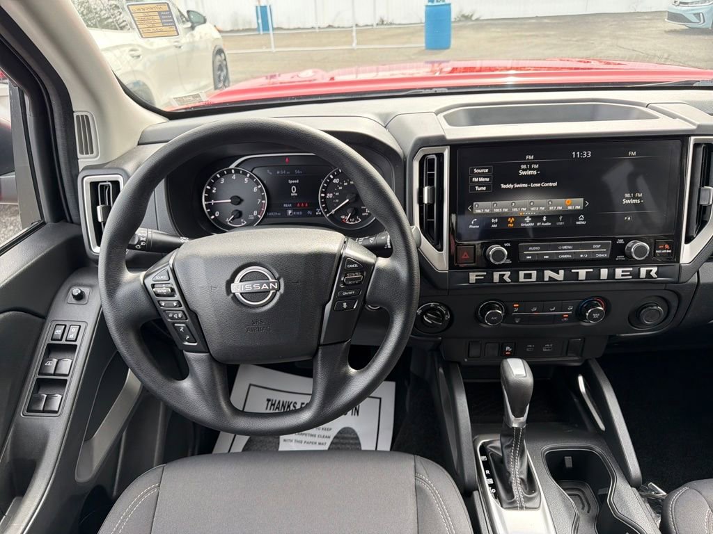 Used 2025 Nissan Frontier SV image 16