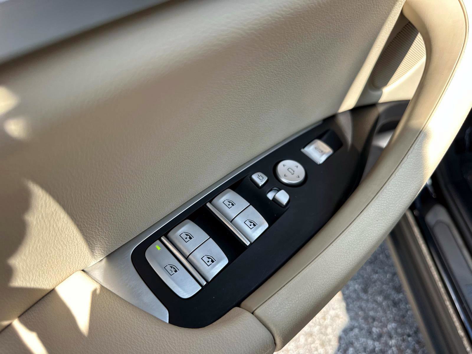 Used 2024 BMW X3 sDrive30i w/ Convenience Package image 18