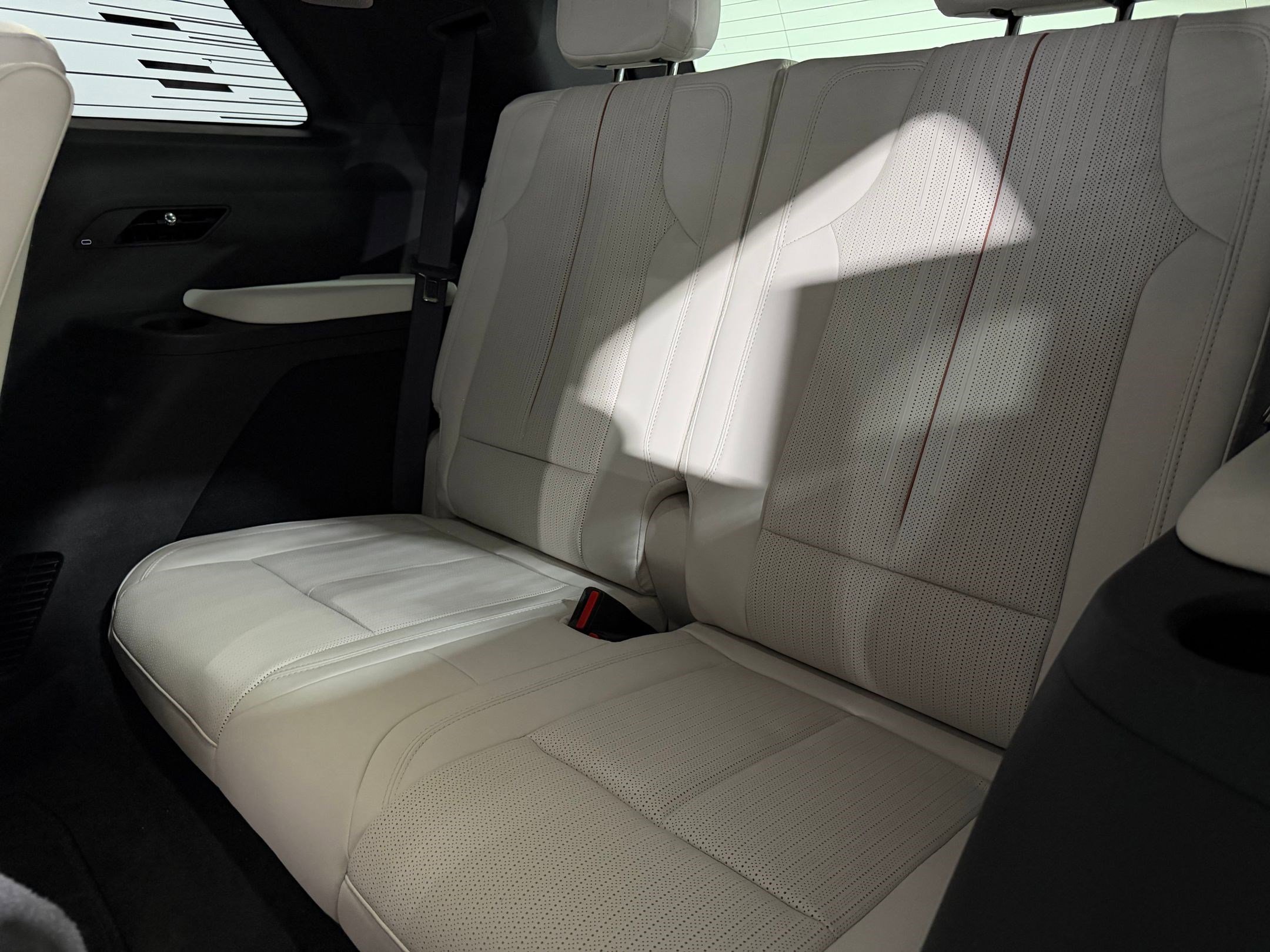 New 2026 Cadillac Vistiq Sport image 45