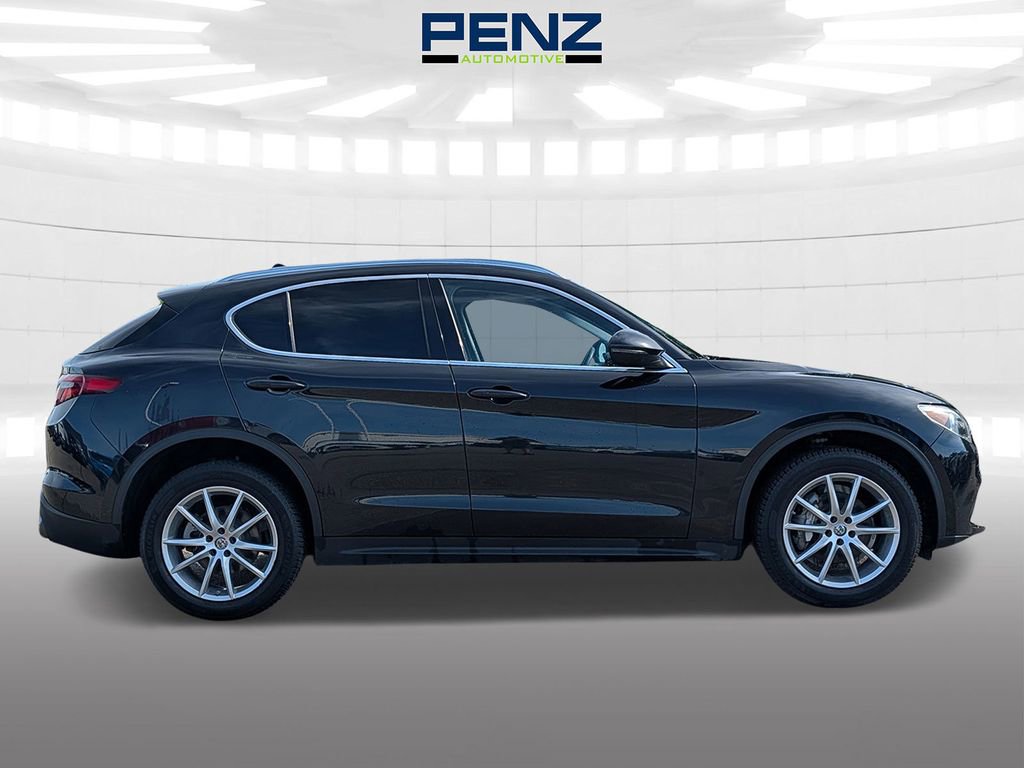 Used 2018 Alfa Romeo Stelvio Ti AWD/4WD image 8