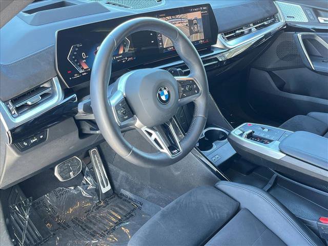 Used 2025 BMW X2 xDrive28i w/ Technology Package image 10