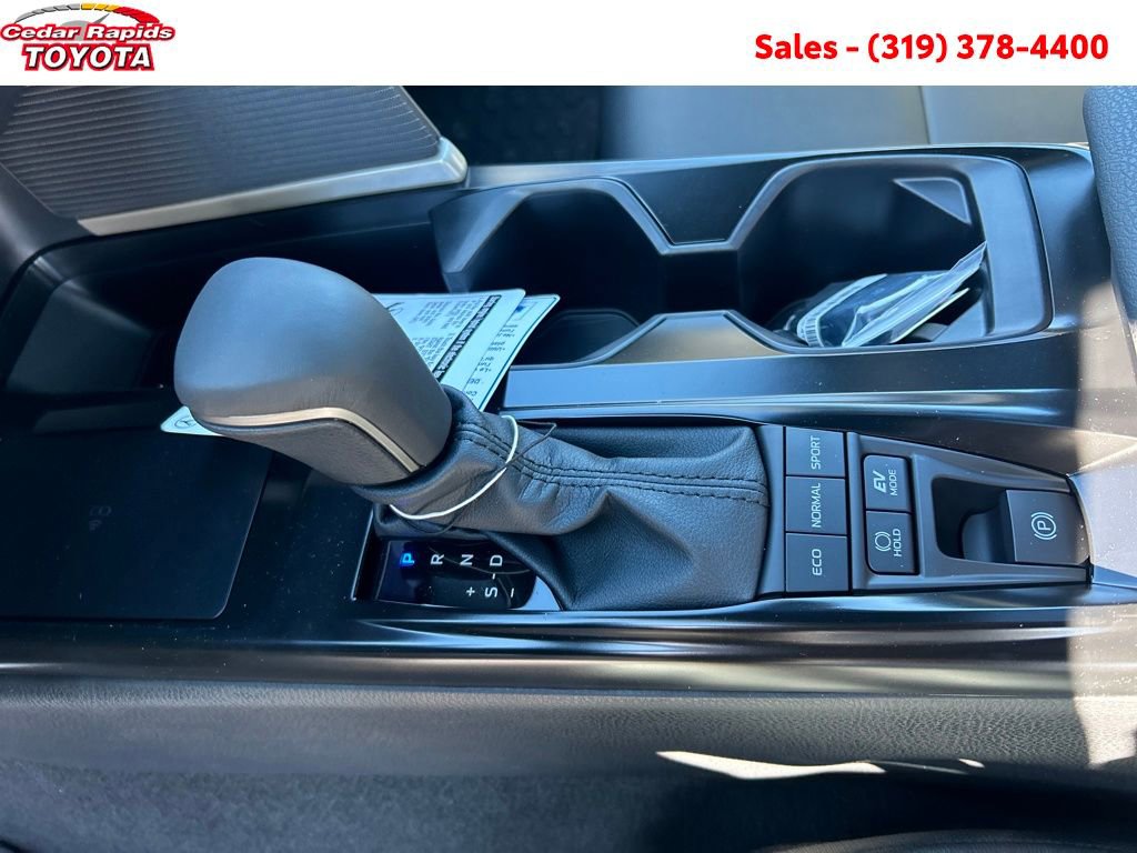 New 2026 Toyota Camry Hybrid image 23