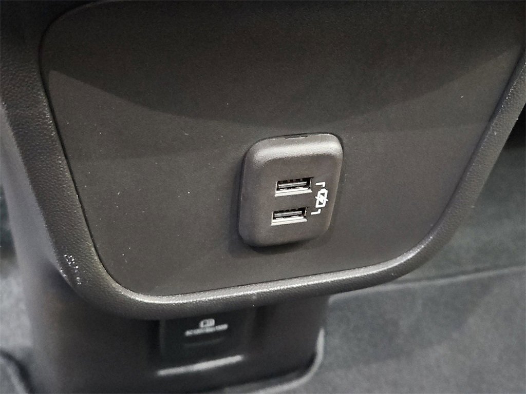 Certified 2024 Chevrolet Equinox RS image 21