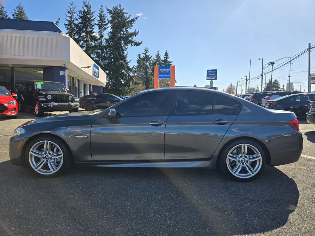 Used 2015 BMW 550i Sedan image 6