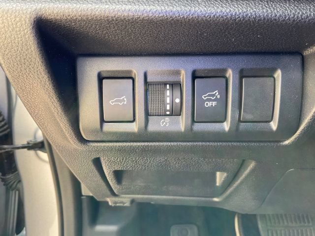 Used 2022 Subaru Outback Limited AWD/4WD image 23