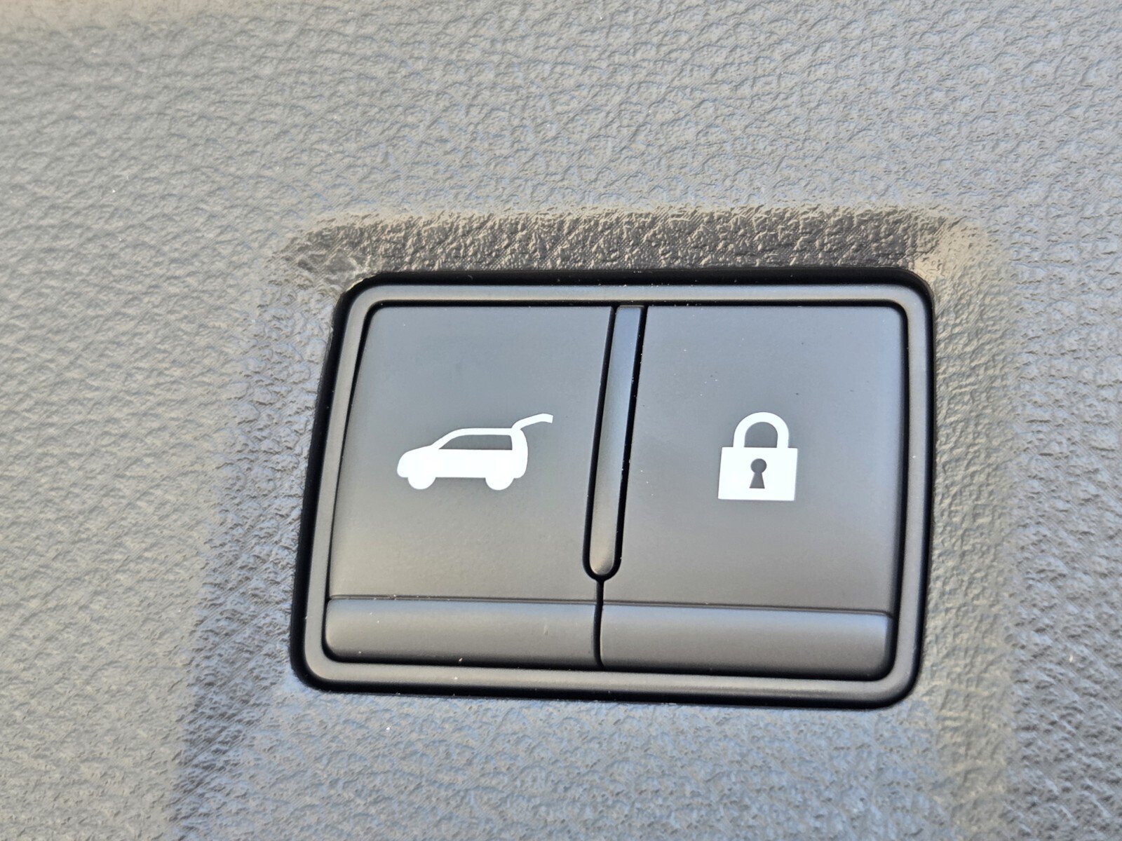 Used 2026 INFINITI QX60 Luxe w/ Cargo Package FWD image 34