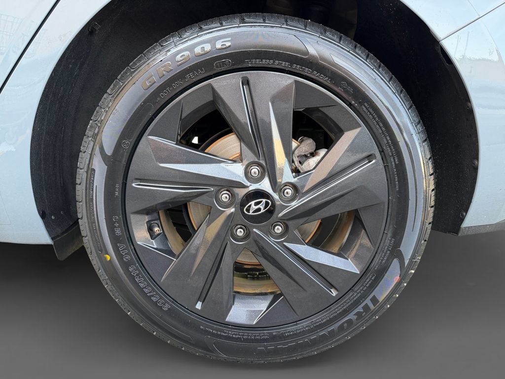 Used 2021 Hyundai Elantra SEL FWD image 11